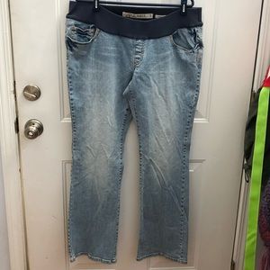 Bootcut maternity jeans